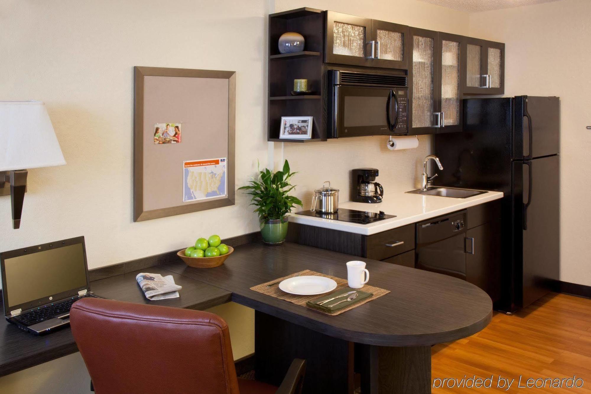 Candlewood Suites Columbus - Grove City By Ihg Exterior photo